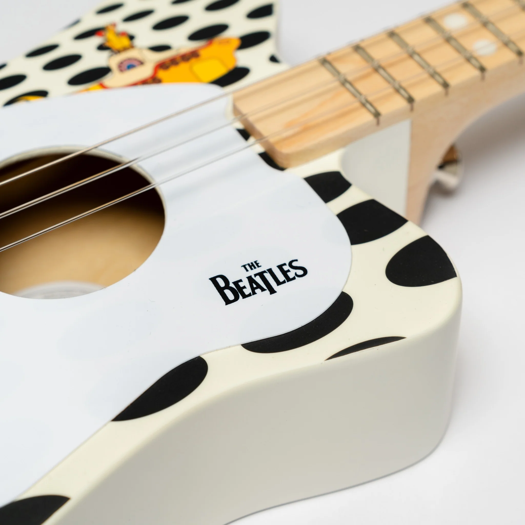 beatles + loog mini guitar - Image 5