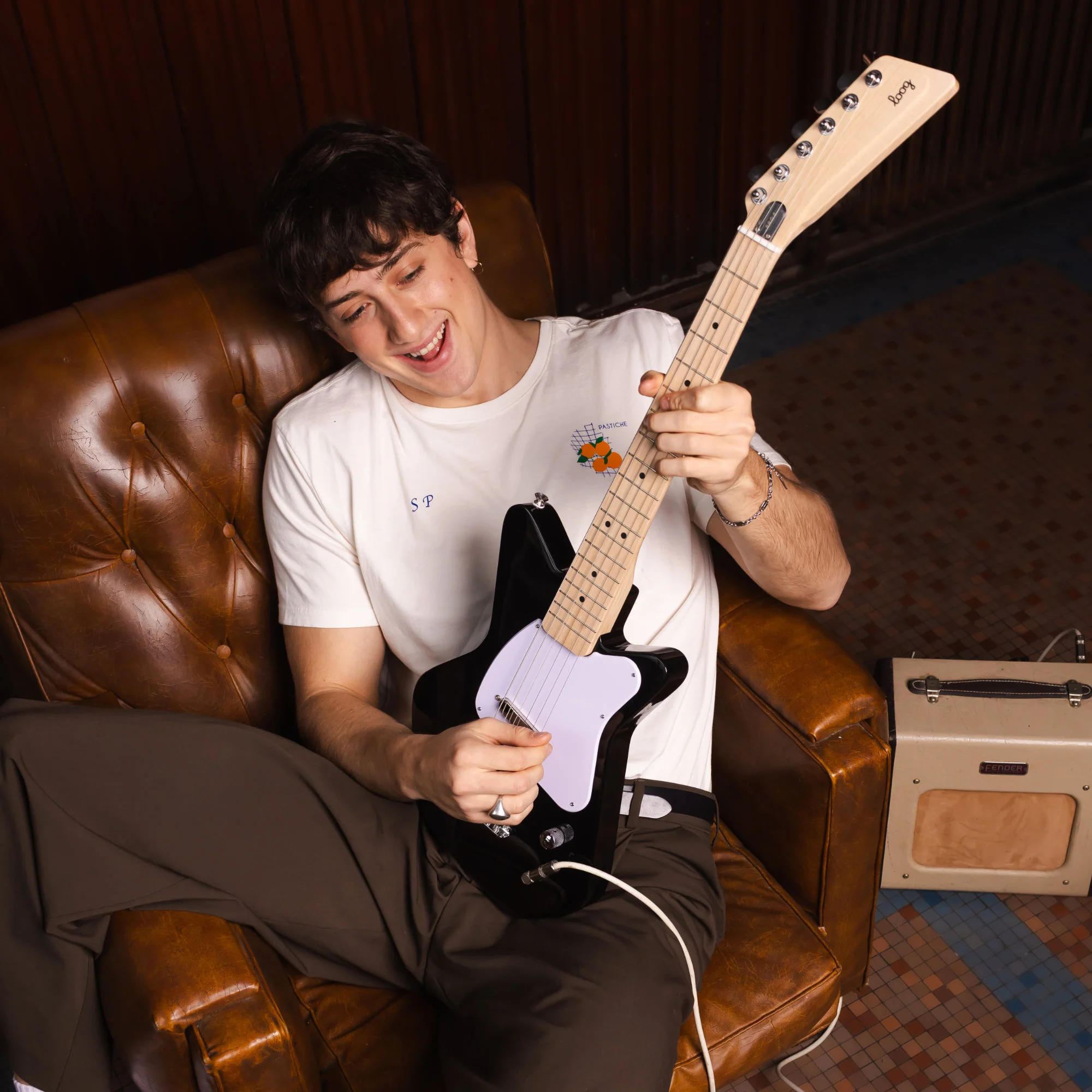 loog pro 6 electric guitar - Image 8