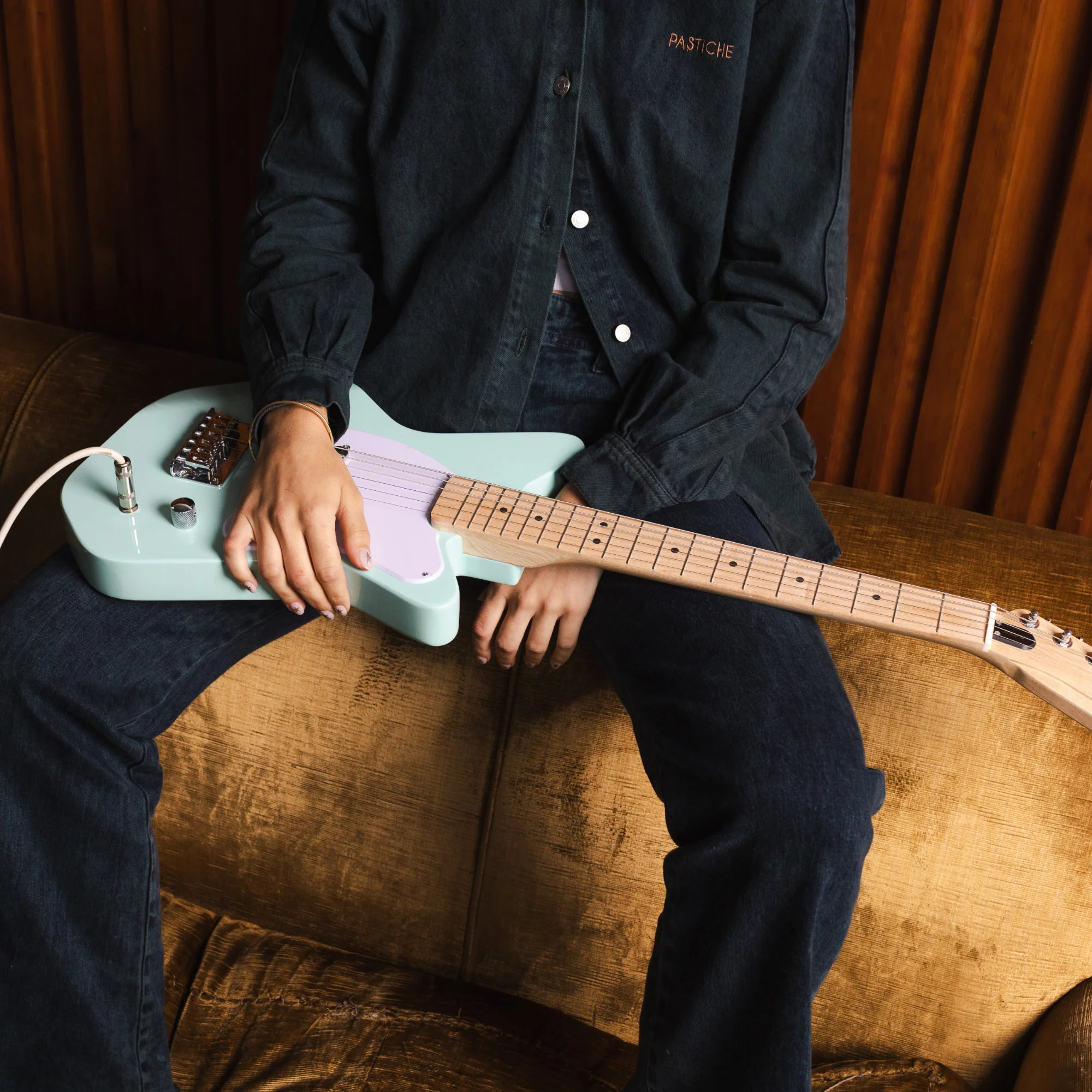 loog pro 6 electric guitar - Image 10